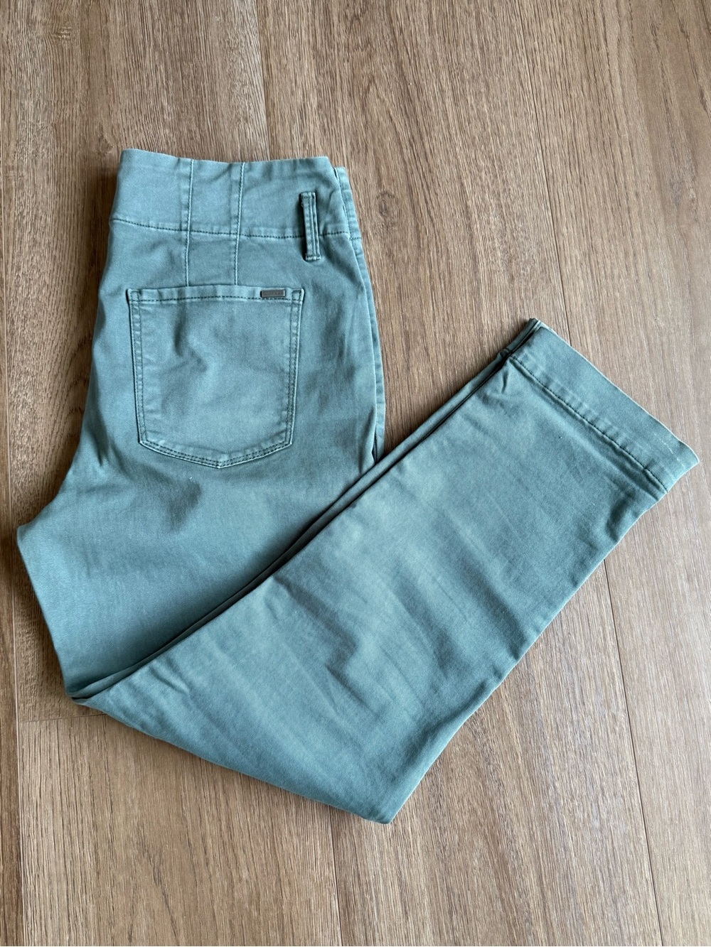White House Black Market Slim Skinny crop Jeans - Sage Green
